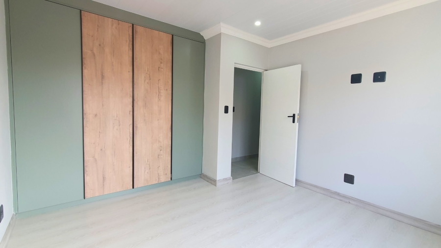 3 Bedroom Property for Sale in Dana Bay Western Cape